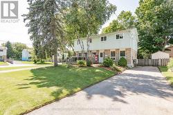 306 OAKWOOD COURT  Newmarket, ON L3Y 3C8
