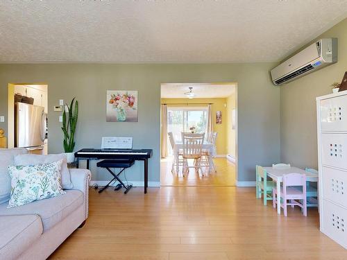 80 Apple Tree Lane, Kentville, NS - Indoor Photo Showing Living Room
