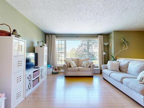 80 Apple Tree Lane, Kentville, NS - Indoor Photo Showing Living Room