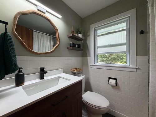 7 Highland Avenue, Yarmouth, NS 