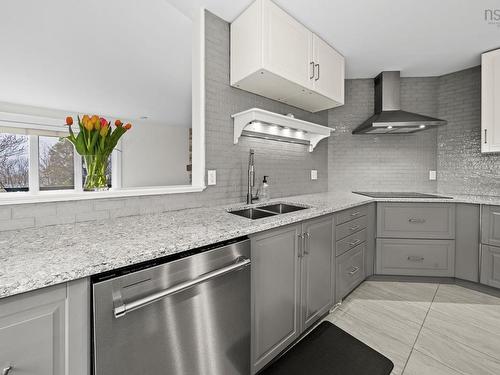 27 Sheffield Court, Fall River, NS - Indoor Photo Showing Kitchen With Double Sink With Upgraded Kitchen
