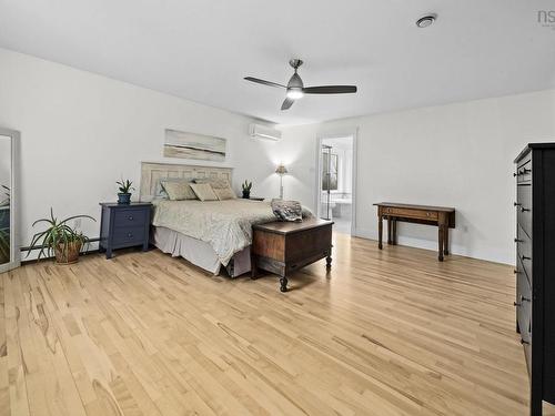 27 Sheffield Court, Fall River, NS - Indoor Photo Showing Bedroom