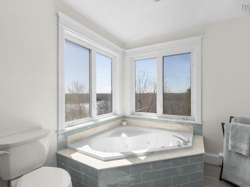 27 Sheffield Court, Fall River, NS - Indoor Photo Showing Bathroom