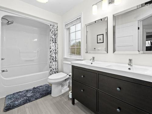 27 Sheffield Court, Fall River, NS - Indoor Photo Showing Bathroom