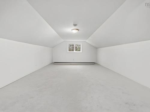 27 Sheffield Court, Fall River, NS - Indoor Photo Showing Other Room