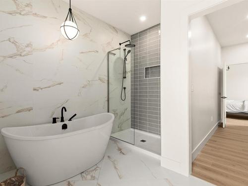 137 Parish Street, Fall River, NS - Indoor Photo Showing Bathroom