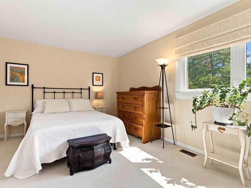 7 Forestside Crescent, Clayton Park, NS - Indoor Photo Showing Bedroom