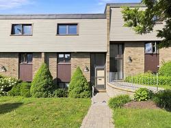 7 Forestside Crescent  Clayton Park, NS B3M 1M5