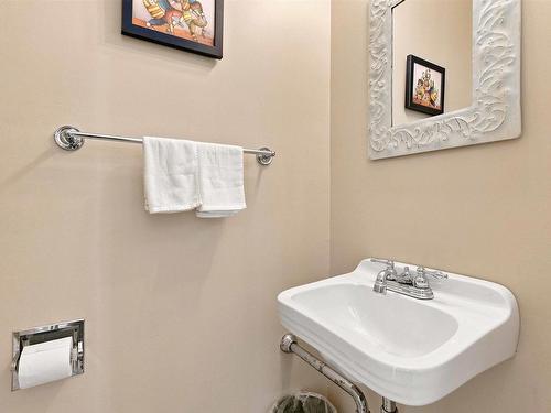 7 Forestside Crescent, Clayton Park, NS - Indoor Photo Showing Bathroom