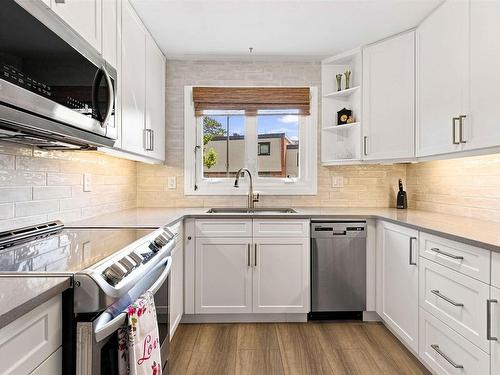 7 Forestside Crescent, Clayton Park, NS - Indoor Photo Showing Kitchen With Upgraded Kitchen