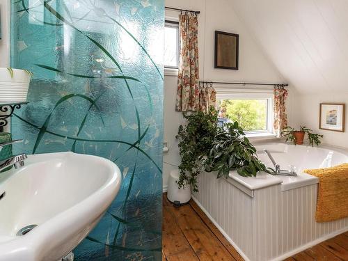 1359 Highway 332, First South, NS - Indoor Photo Showing Bathroom