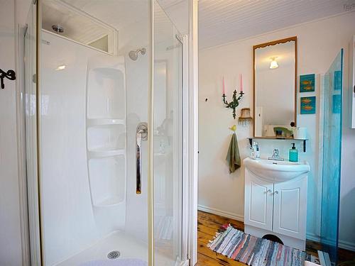 1359 Highway 332, First South, NS - Indoor Photo Showing Bathroom
