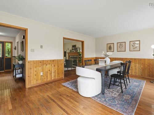 305 Rolling Hills Drive, Waverley, NS - Indoor Photo Showing Other Room