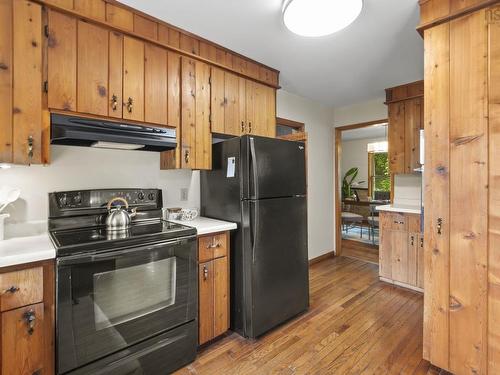 305 Rolling Hills Drive, Waverley, NS - Indoor Photo Showing Kitchen