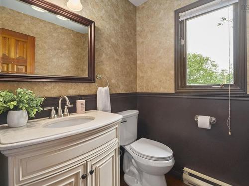 305 Rolling Hills Drive, Waverley, NS - Indoor Photo Showing Bathroom