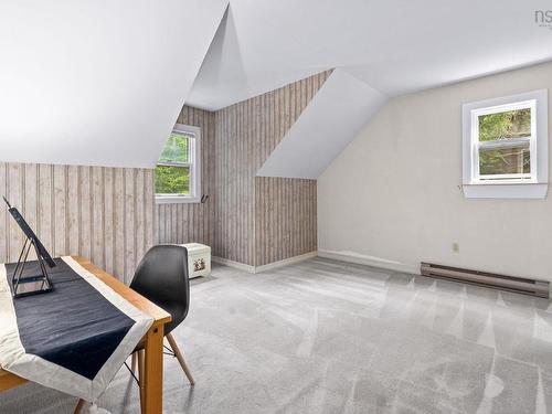 305 Rolling Hills Drive, Waverley, NS - Indoor Photo Showing Other Room