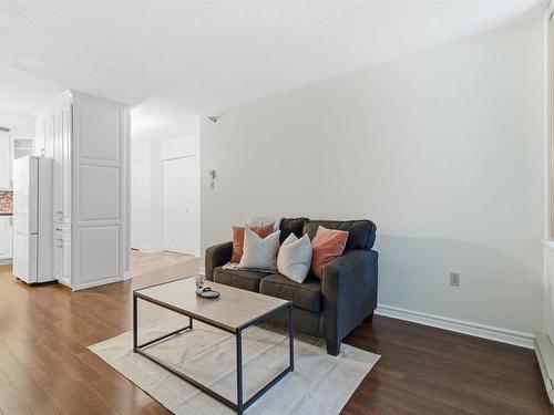 206 85 Spinnaker Drive, Halifax, NS - Indoor Photo Showing Living Room