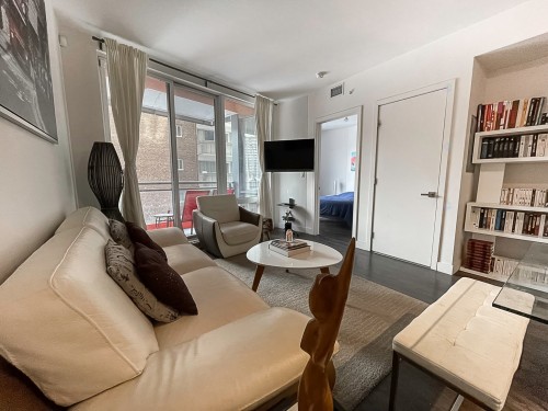 Living Room - 412-3300 Av. Troie, Montréal (Côte-Des-Neiges/Notre-Dame-De-Grâce), QC - Indoor