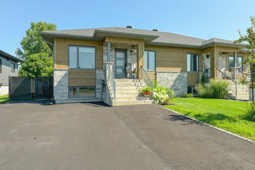 Front of Structure - 1515 Rue Stevens, Farnham, QC - Outdoor With Facade