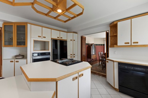 Cuisine - 14 Place Ashton, Beaconsfield, QC - Indoor Photo Showing Kitchen With Double Sink