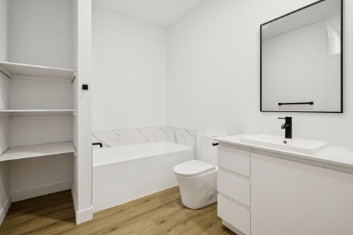202-253 Boul. de Maple Grove , Beauharnois, QC J6N 1L5 3