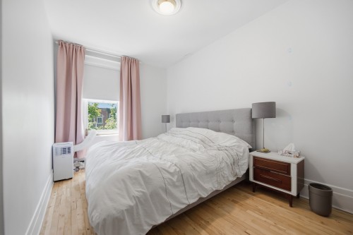 Chambre à coucher principale - 8188 Rue St-Denis, Montréal (Villeray/Saint-Michel/Parc-Extension), QC - Indoor Photo Showing Bedroom