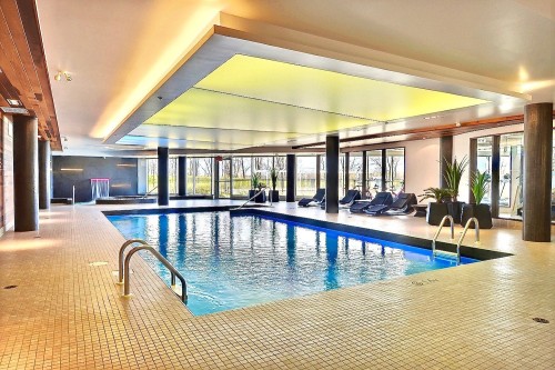 Pool - 1808-200 Rue André-Prévost, Montréal (Verdun/Île-Des-Soeurs), QC - Indoor Photo Showing Other Room With In Ground Pool