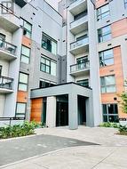 29 - 95 DUNDAS STREET W Oakville, ON L6M 5N4