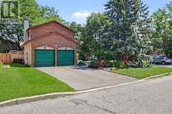 45 SHADETREE CRESCENT  Ottawa, ON K2E 7R3