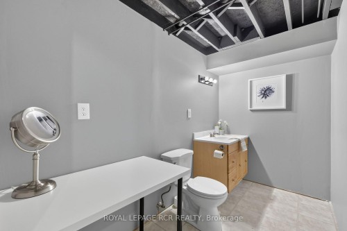 95 Waters Boulevard, Milton, ON - Indoor Photo Showing Bathroom