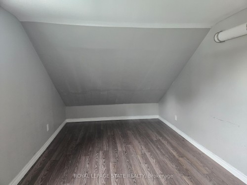 6269 Franklin Avenue, Niagara Falls, ON - Indoor Photo Showing Other Room