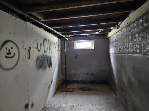 6269 Franklin Avenue, Niagara Falls, ON - Indoor Photo Showing Basement