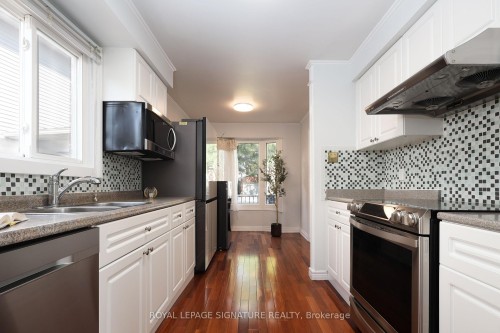 37 Oleander Crescent, Brampton, ON - Indoor Photo Showing Kitchen With Double Sink