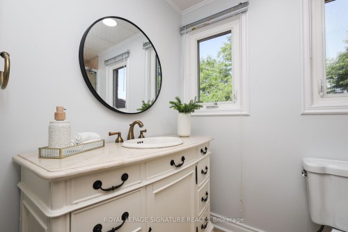 37 Oleander Crescent, Brampton, ON - Indoor Photo Showing Bathroom