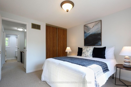 37 Oleander Crescent, Brampton, ON - Indoor Photo Showing Bedroom