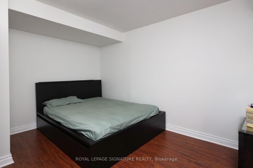 37 Oleander Crescent, Brampton, ON - Indoor Photo Showing Bedroom