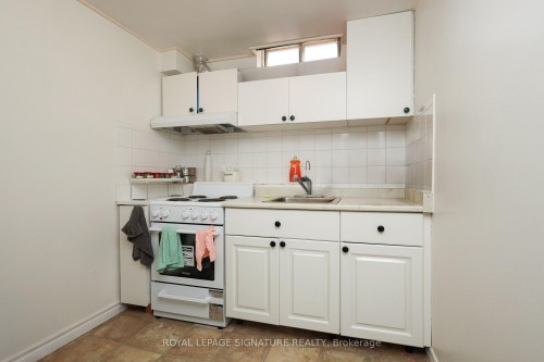 37 Oleander Crescent, Brampton, ON - Indoor Photo Showing Kitchen