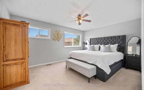 3092 Owls Foot Drive, Mississauga, ON - Indoor Photo Showing Bedroom