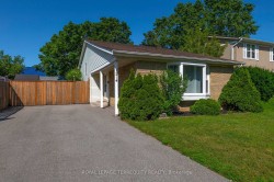 1214 Trowbridge Drive  Oshawa, ON L1G 7H2