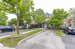 60 Blue Spruce Street  Brampton, ON L6R 1C3