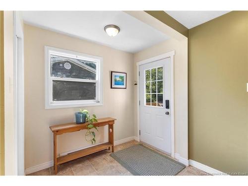 6 Robinson Dr, Fredericton, NB 