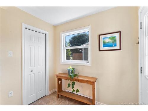 6 Robinson Dr, Fredericton, NB 