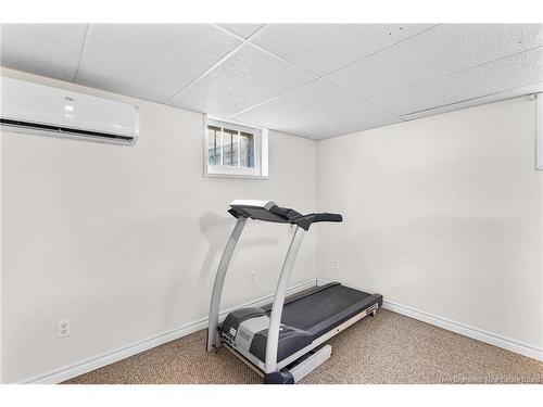 6 Robinson Dr, Fredericton, NB 