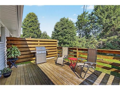 6 Robinson Dr, Fredericton, NB 