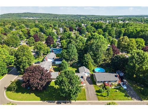 6 Robinson Dr, Fredericton, NB 