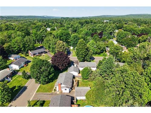 6 Robinson Dr, Fredericton, NB 