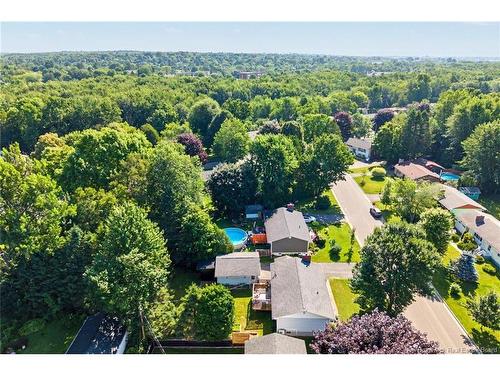 6 Robinson Dr, Fredericton, NB 