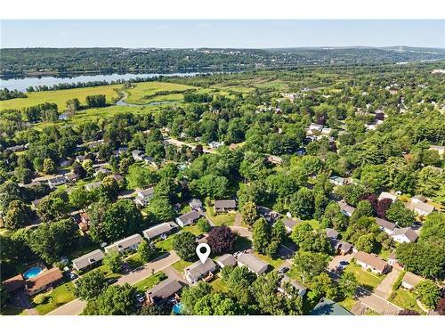 6 Robinson Dr, Fredericton, NB 