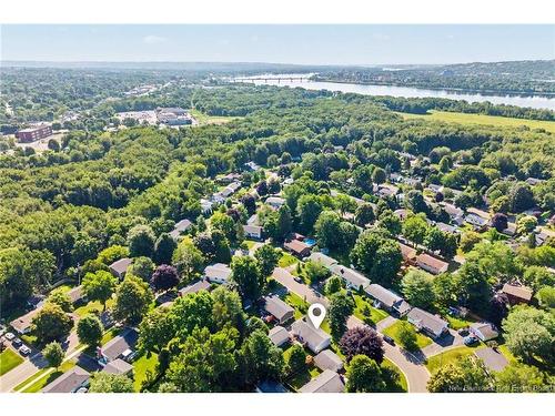 6 Robinson Dr, Fredericton, NB 