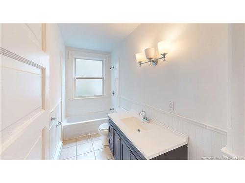 69-71 Clarendon, Saint John, NB - Indoor Photo Showing Bathroom